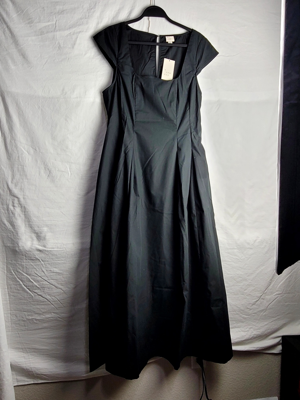 A New Day Black Maxi Dress Size 12 Cap Sleeve Square Neck Pleated Pockets NWT